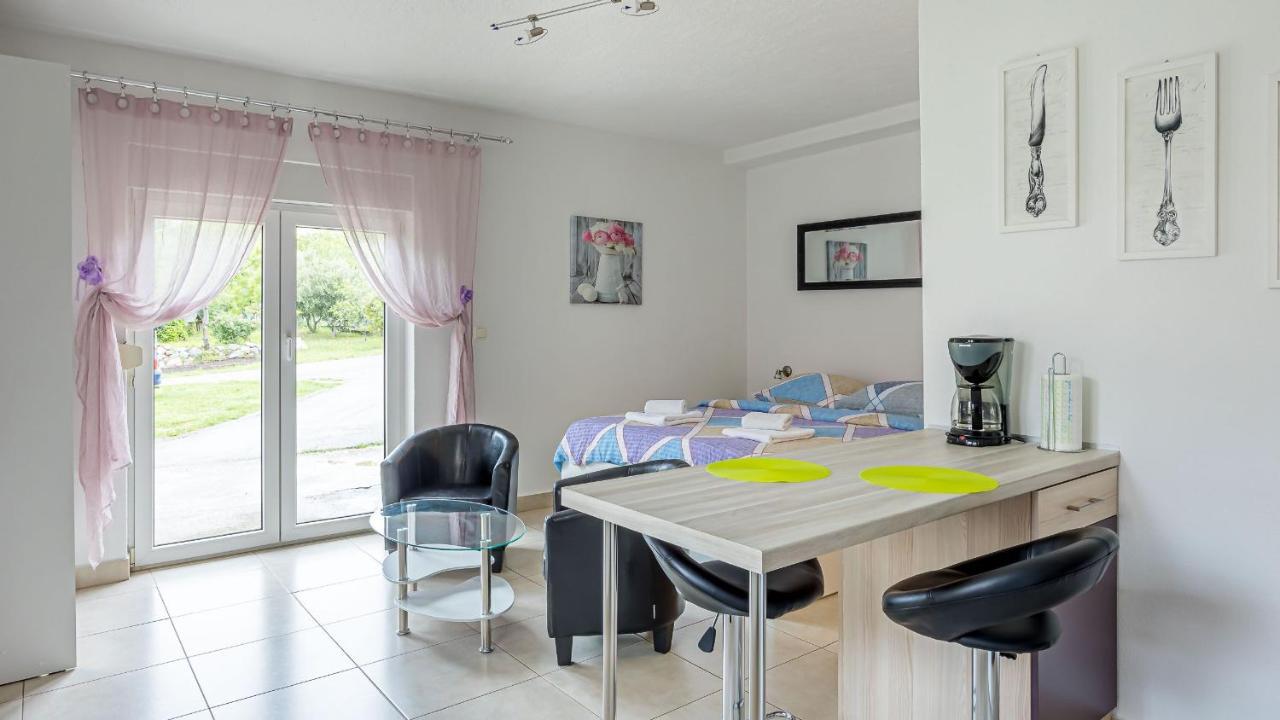 Apartments Klara Senj  Zewnętrze zdjęcie